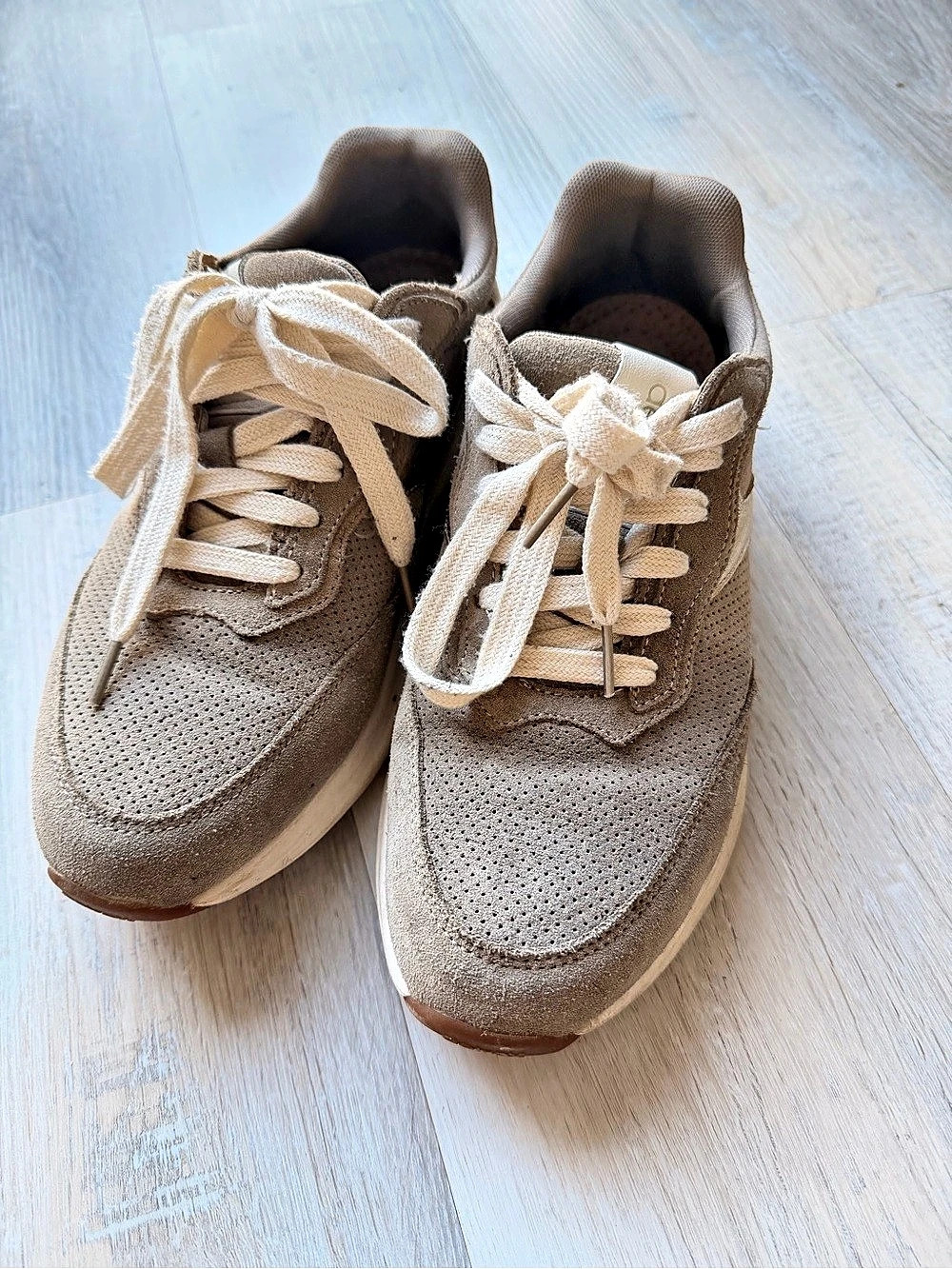 aetrex Emily Leather Sneakers EU 40
